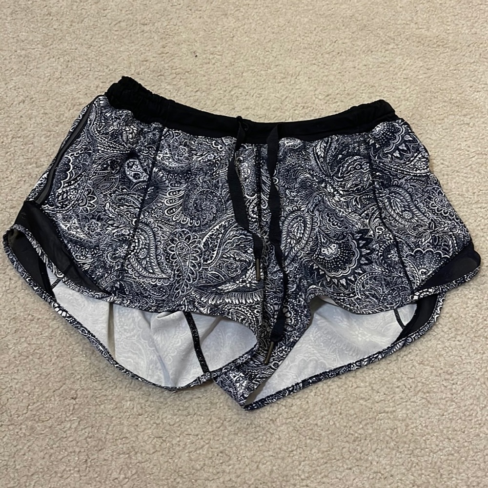 Lululemon hottie hot shorts